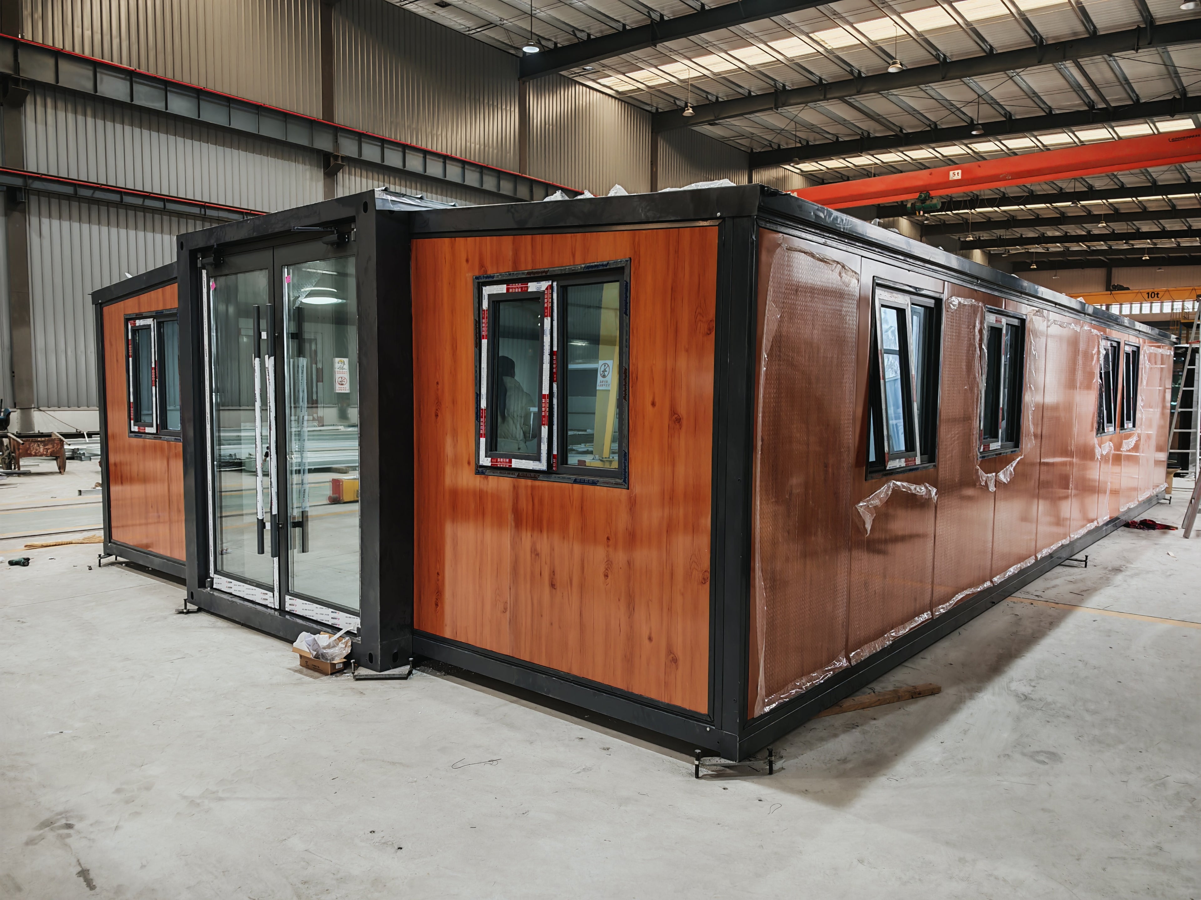 20ft Expandable Home - One Bedroom